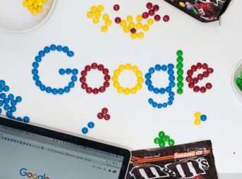 お菓子で書いたGoogle
